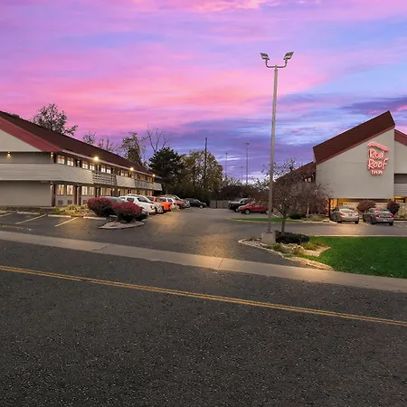 Red Roof Inn Cleveland - Independence-2